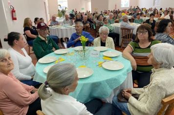 Foto - Almoço em Comemoração ao Dia do Idoso- 19.10.2024