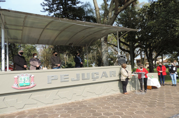 Foto - Ato de abertura da Semana da Pátria homenageia pracinhas e Grupo Girassol