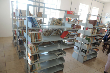 Foto - Biblioteca Pública Machado de Assis ganha espaço em prédio histórico de Pejuçara