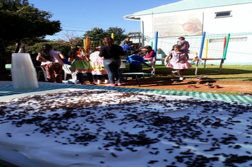 Foto - Crianças ganham festa julina no SCFV Criança Esperança