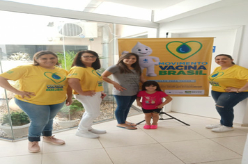 Foto - Dia D de imunização contra o Sarampo tem boa adesão