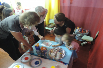 Foto - Emei realiza 1ª Feira de pequenos artistas e grandes cientistas