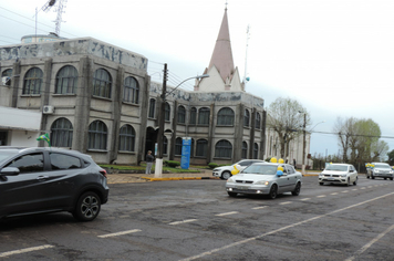 Foto - Homenagem a Pátria em Drive Thru Cívica tem boa participação