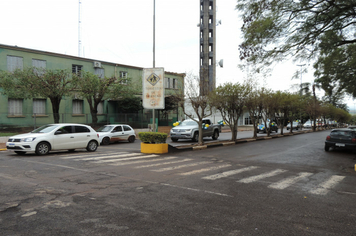 Foto - Homenagem a Pátria em Drive Thru Cívica tem boa participação