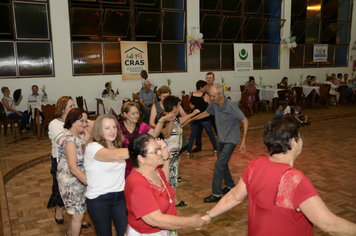 Foto - Idosos de Pejuçara confraternizam e celebram o réveillon