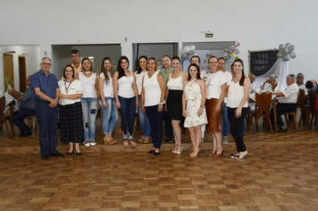 Foto - Idosos de Pejuçara confraternizam e celebram o réveillon