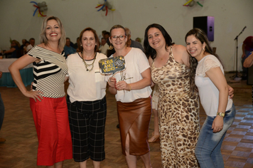 Foto - Idosos de Pejuçara confraternizam e celebram o réveillon