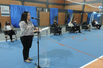 Foto - Investimento superior a R$ 600 mil propicia entrega de Ginásio a Escola Municipal