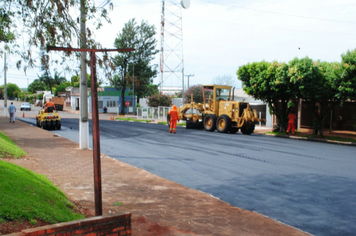 Foto - Obra de asfalto vai promover desenvolvimento e qualidade de vida em Pejuçara