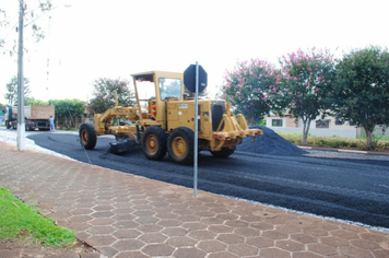 Foto - Obra de asfalto vai promover desenvolvimento e qualidade de vida em Pejuçara