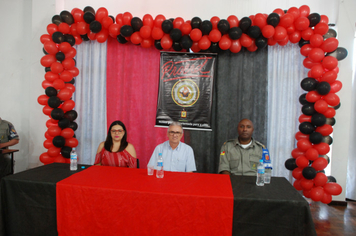 Foto - Prefeito participa de formatura do Proerd