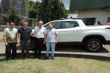 Foto - Secretaria Municipal da Saúde recebe Fiat Toro