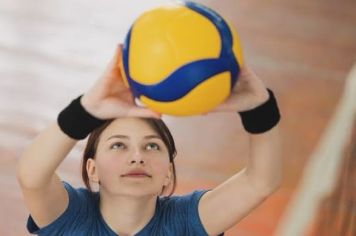 Cidade Ativa tem modalidade de vôlei 