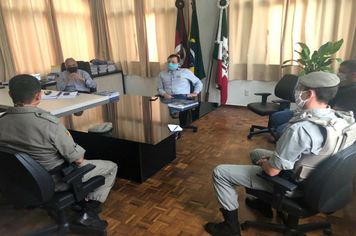 Executivo define ação para reforçar necessidade de manutenção do distanciamento social 