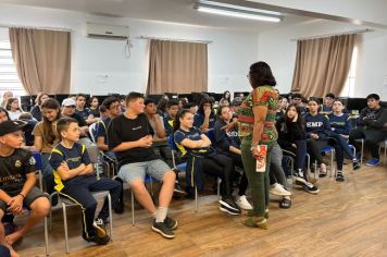 Bate-papo na Escola Municipal Pejuçara homenageia Dia da Consciência Negra