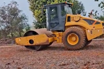 Obras de calçamento avançam na Rua João Ferretti