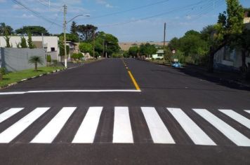 Novas obras de asfalto recebem sinalização viária
