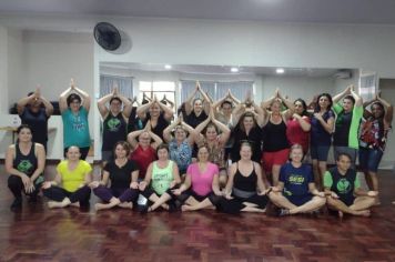 Aulas gratuitas de yoga