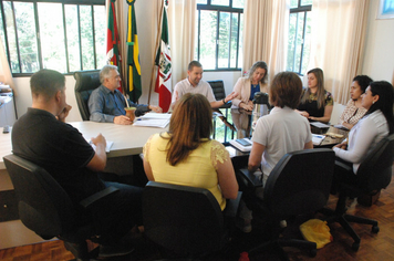 Comitê se espelha em Pejuçara para implantar Programa de Educação Empreendedora