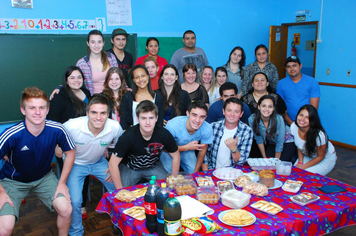 ATIVIDADES NA ESCOLA MUNICIPAL