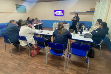 Professoras alfabetizadoras participam de formação do Programa Alfabetiza Tchê