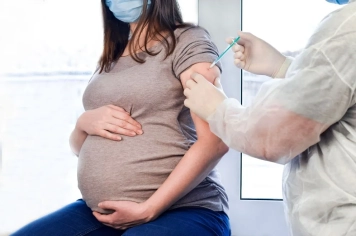 Atenção, gestantes! Vacinação contra o Vírus Sincicial Respiratório (VSR)