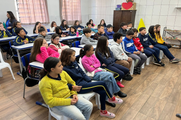 Alunos da Escola Municipal participam de bate-papo sobre as provas do SAEB e SAERS