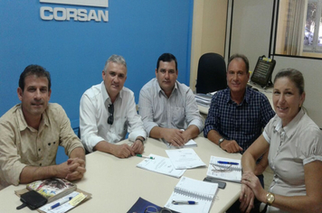 Administração encaminha projeto de extensão de rede e novo funcionário para a Unidade da Corsan