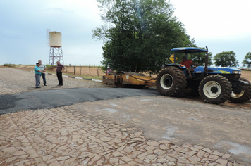 Quebra-molas é instalado na Vila Zamberlan