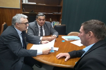 Buzzatti busca recursos extra orçamento para Pejuçara 