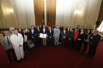 Prefeito Buzzatti é convidado de honra para a assinatura da Declaração de Córdoba no Palácio Piratini