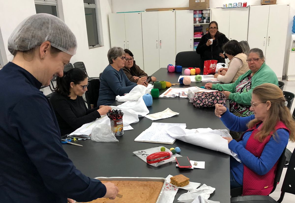 Encontro do Grupo Psicoterapia 1 aborda a importância de hábitos saudáveis