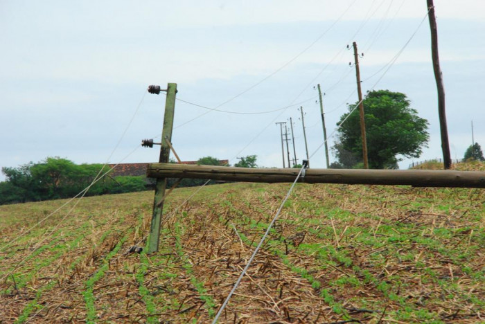 Chuva intensa e ventos fortes: cidade ficou sem energia 