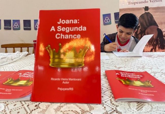 Pejuçarense estará na Feira do Livro de Cruz Alta