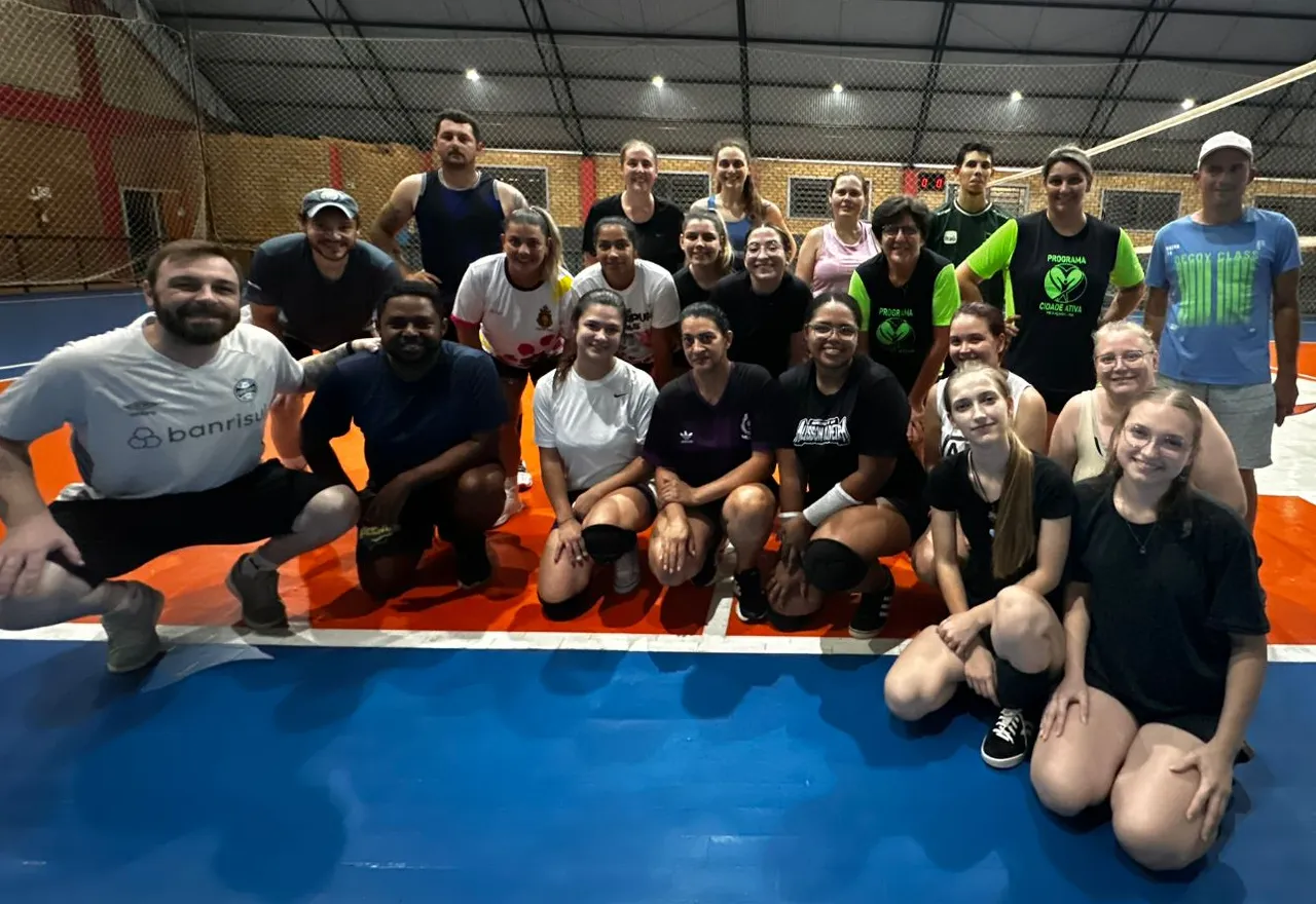 Conheça os benefícios de praticar o voleibol