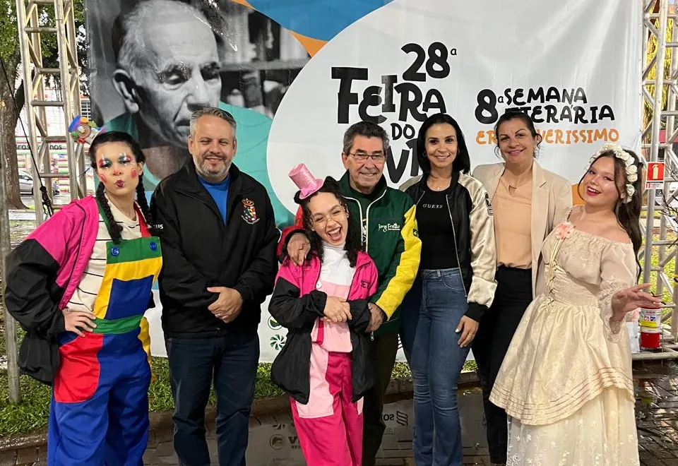 Pejuçara marca presença na 28ª Feira do Livro e 9ª Semana Literária de Cruz Alta