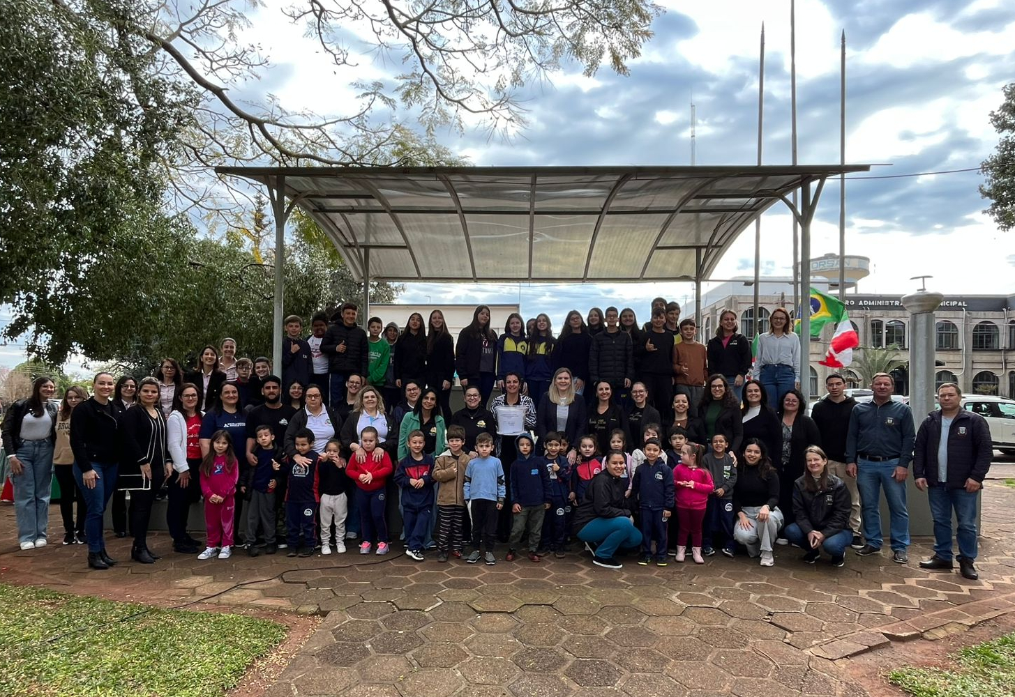 Biblioteca Pública Machado de Assis celebra 56 anos com a Cápsula do Tempo Literário 
