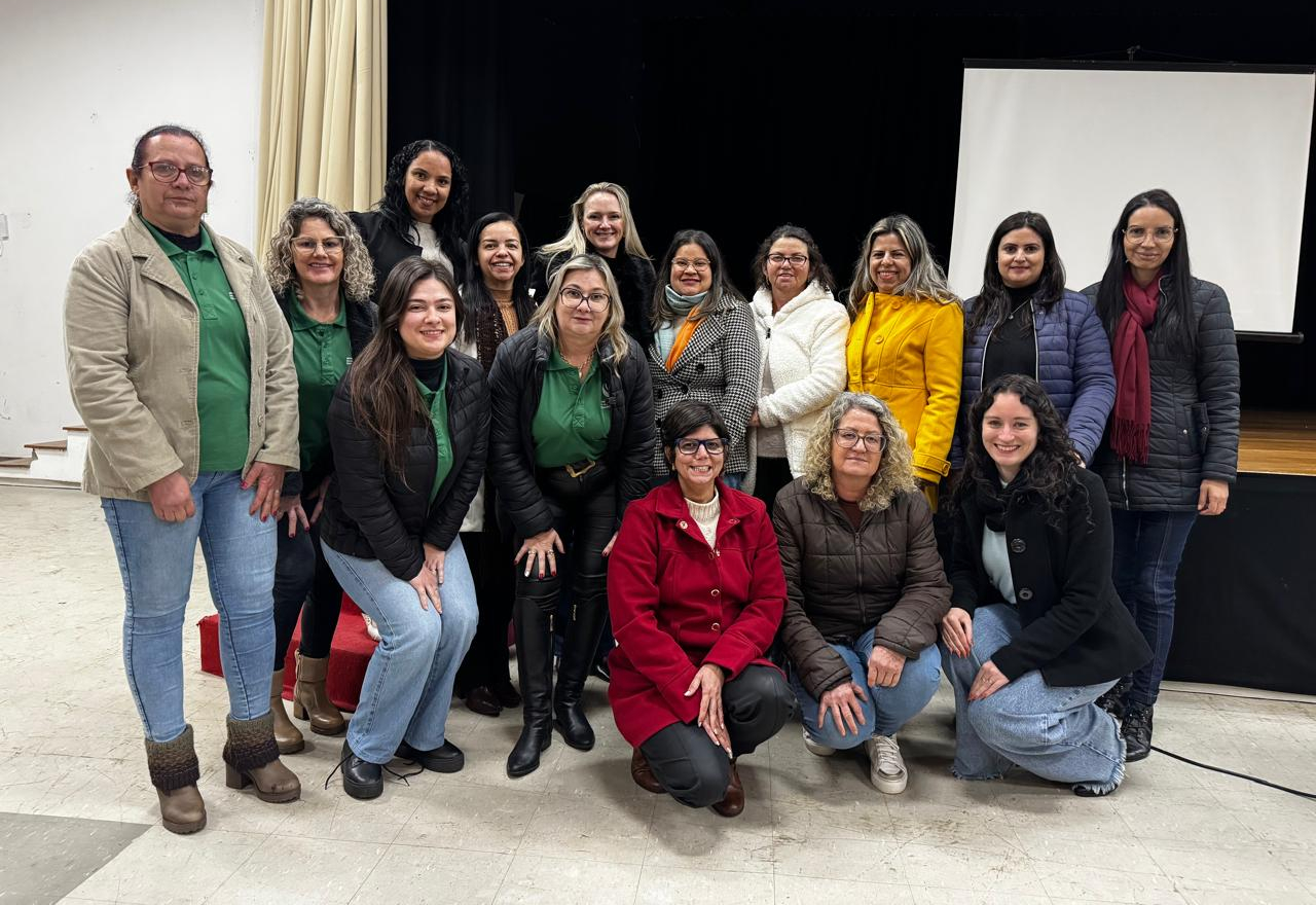 Projeto “Sinais” reúne representantes de Pejuçara para debater prevenção à violência infantojuvenil