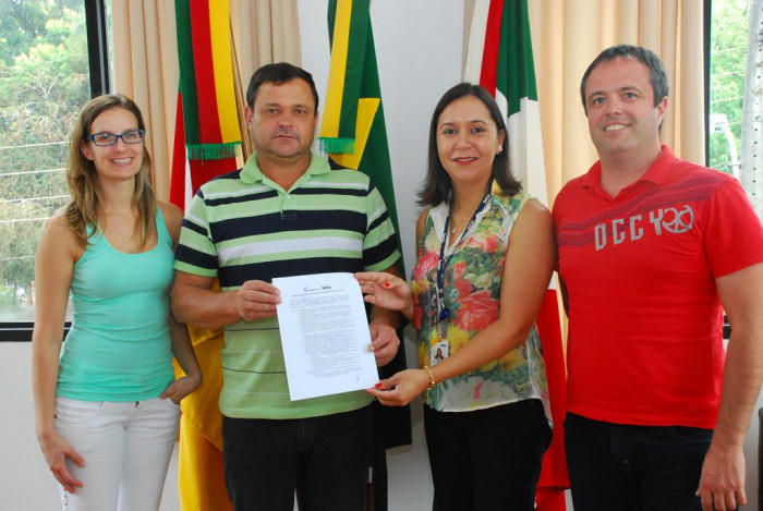 Prefeitura e Sesc renovam projeto de saúde oral para 2015