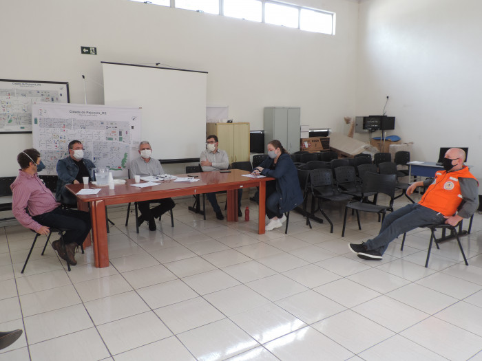 Comitê técnico administrativo discute novo decreto municipal com base em determinações do Estado