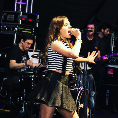 Pejuçara recebe show nacional com Laura Schadeck