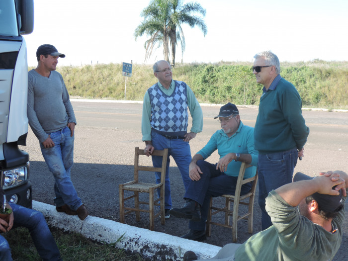 Executivo de Pejuçara apoia movimento envolvendo caminhoneiros e produtores rurais