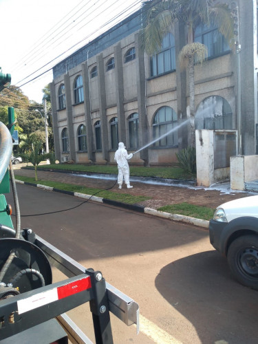 Serviço de sanitização é realizado em locais públicos de Pejuçara