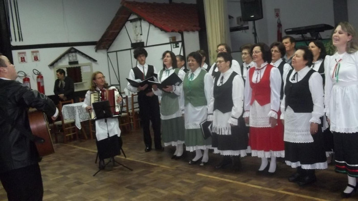 CULTURA: Coral Vozes na 