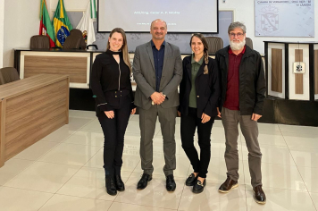 Servidores municipais participam de capacitação sobre Licitações e Contratos 