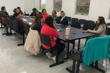 Grupo Psicoterapia 2 promove encerramento do Outubro Rosa com roda de conversa 