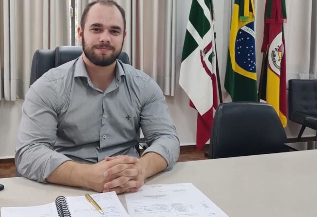Matheus Perlin segue até esta sexta-feira à frente do executivo 