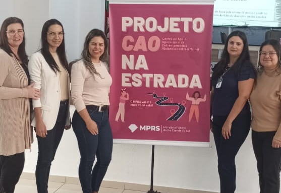Pejuçara participa de encontro regional de combate à violência contra a mulher em Cruz Alta