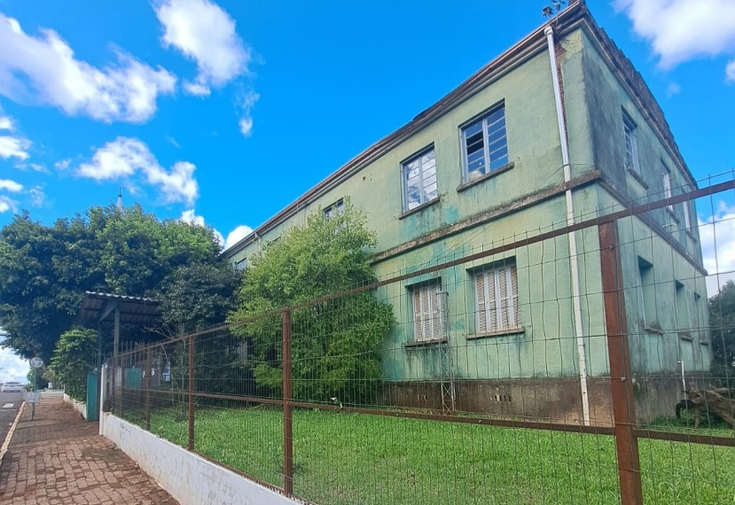 Administração Municipal realiza alienação de bens imóveis com arrecadação superior a R$ 1,1 milhão