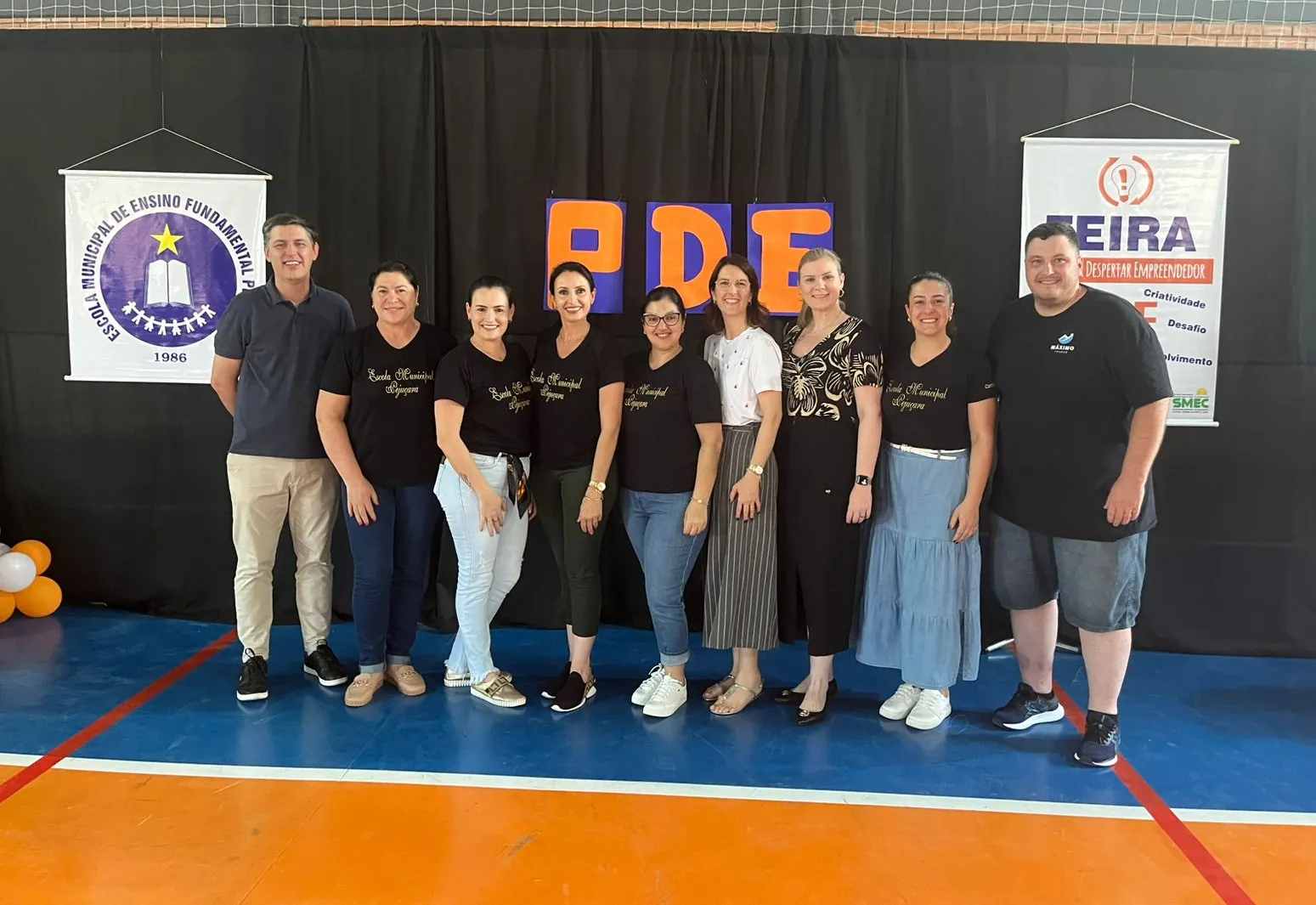 Feira do Programa Despertar Empreendedor movimenta a tarde na Escola Municipal 